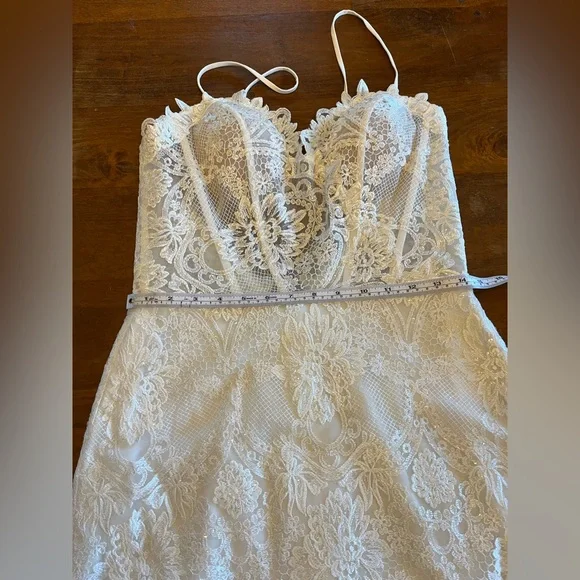 Made With Love Wedding Dress - Picture 6 of 10